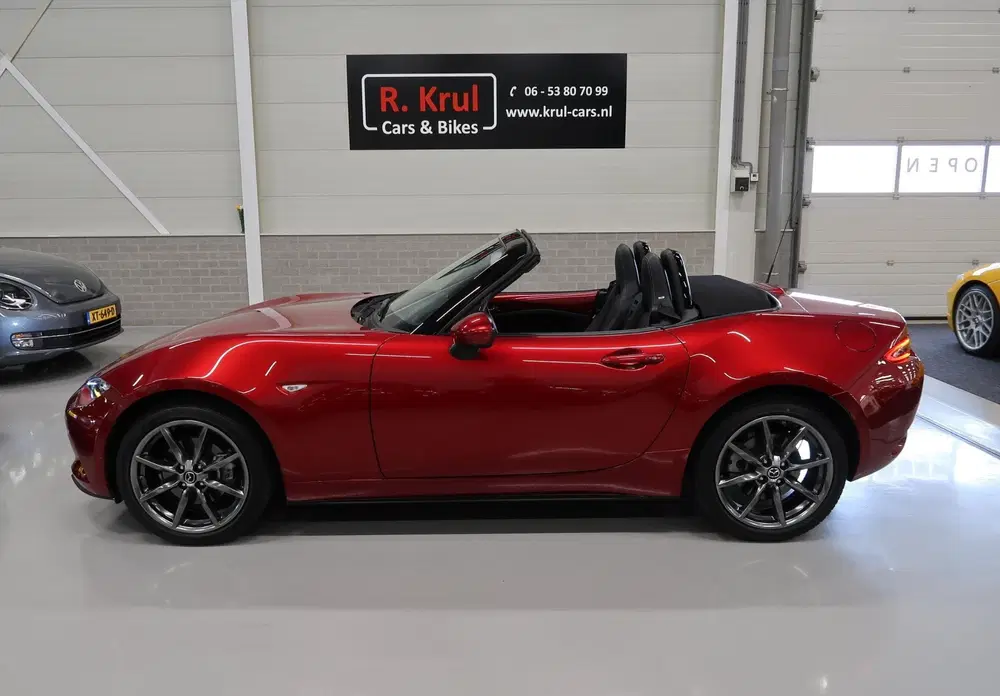 Mazda MX-5 2.0 SkyActiv-G 184 GT-M 184pk Rood metalli uit 2020, foto 3