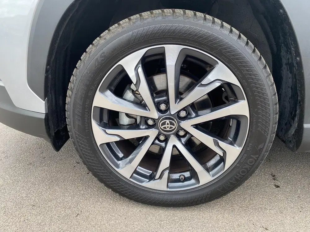 Toyota Corolla Cross Hybrid 140 Dynamic edition Navigatie uit 2024, foto 14