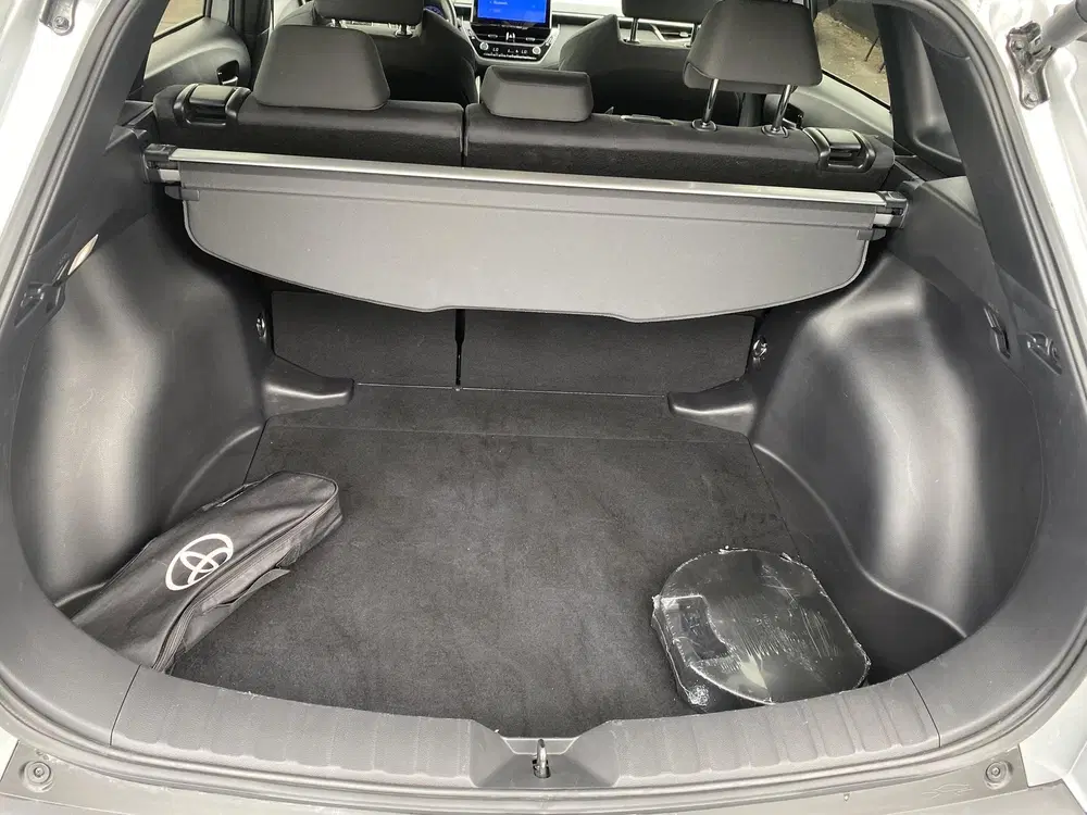 Toyota Corolla Cross Hybrid 140 Dynamic edition Navigatie uit 2024, foto 6