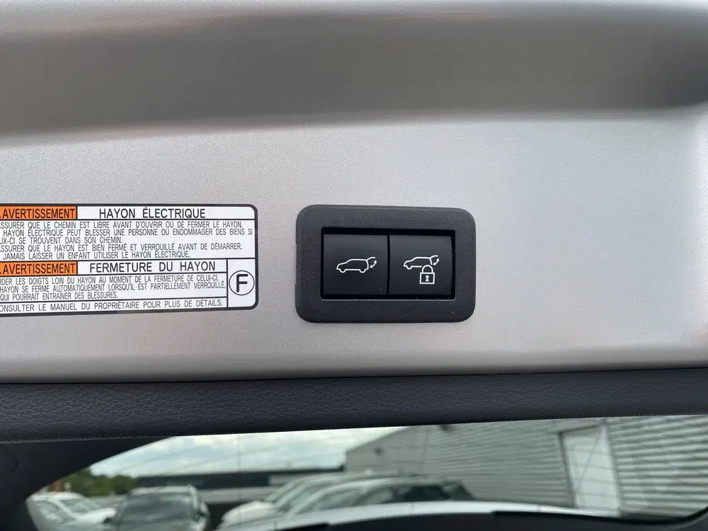 Toyota Corolla Cross Hybrid 140 Dynamic edition Navigatie uit 2024, foto 7
