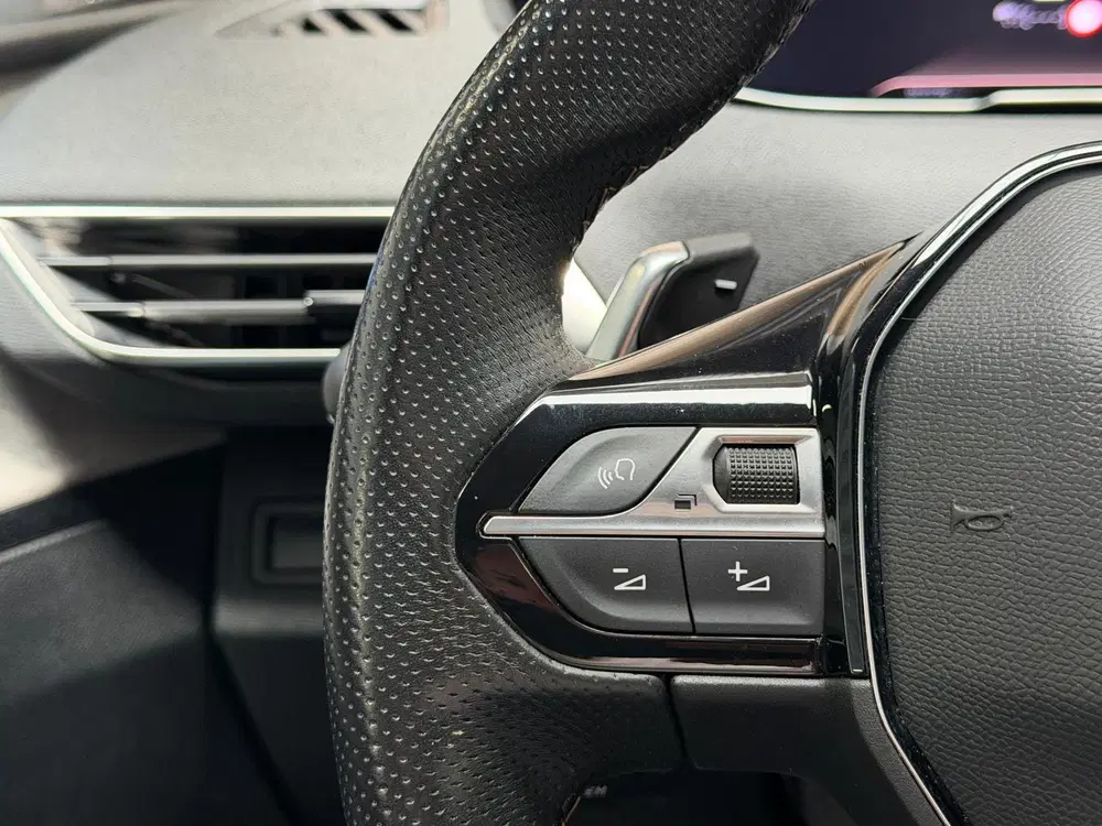 Peugeot 5008 1.2 PureTech GT uit 2022, foto 6