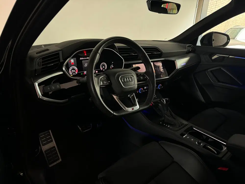 Audi Q3 35 TFSI S Line Competiti Pano uit 2024, foto 12