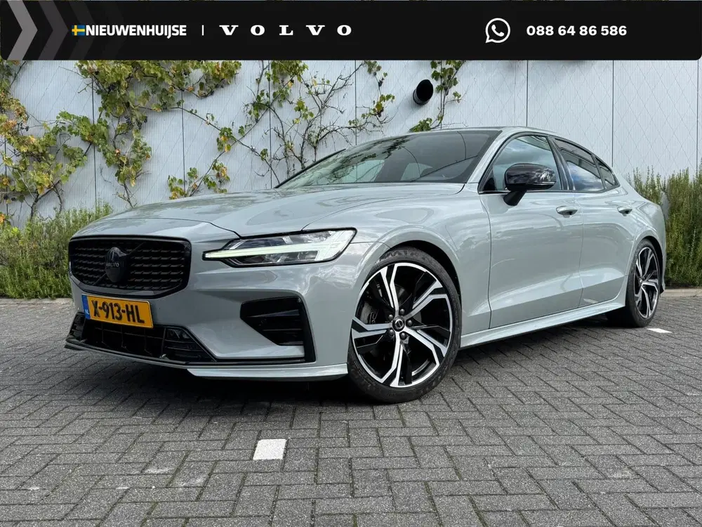 Volvo S60 2.0 B4 Plus Dark uit 2023