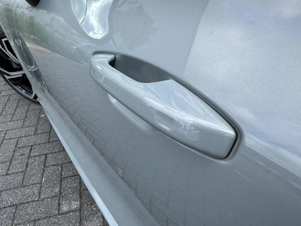 Volvo S60 2.0 B4 Plus Dark uit 2023, foto 7