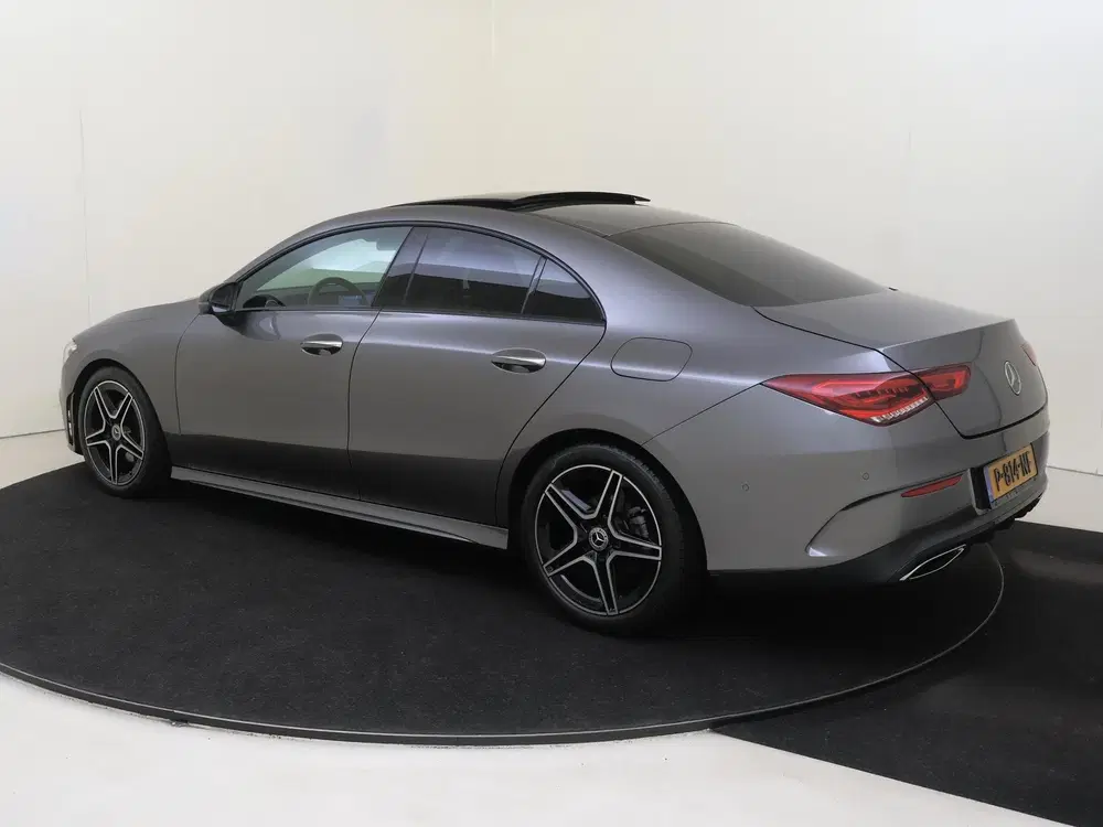 Mercedes-Benz CLA 180 AMG Line uit 2022, foto 3