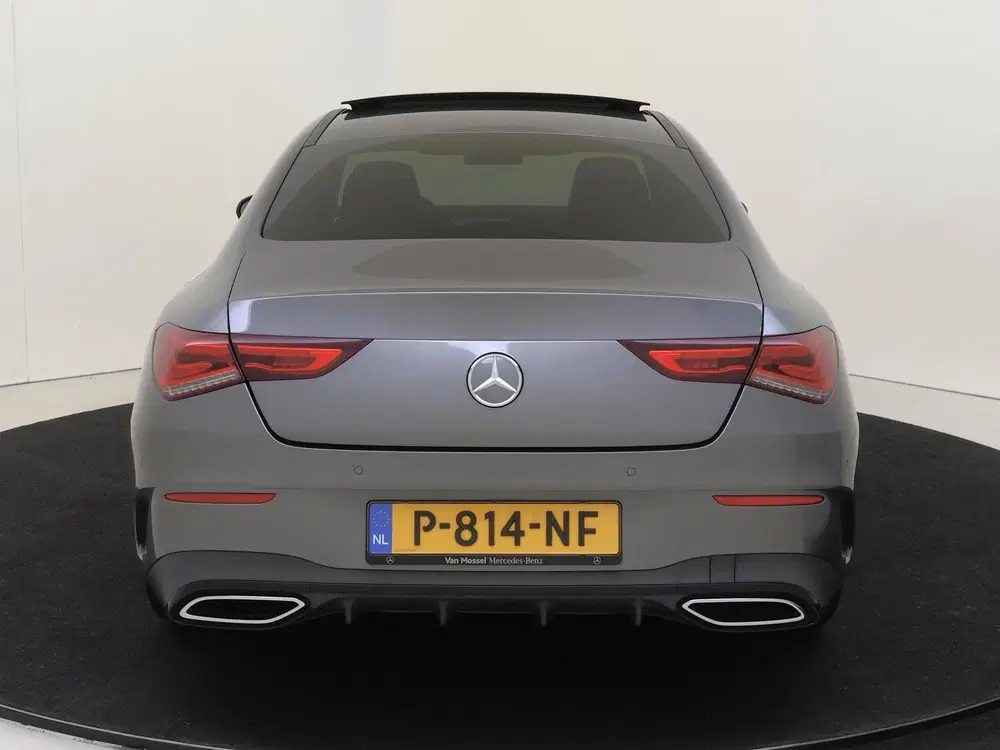 Mercedes-Benz CLA 180 AMG Line uit 2022, foto 7