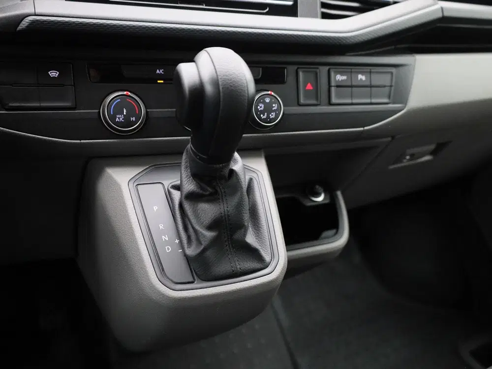 Volkswagen Transporter 2.0 TDI L1H1 150PK GVW 3.200KG uit 2022, foto 10