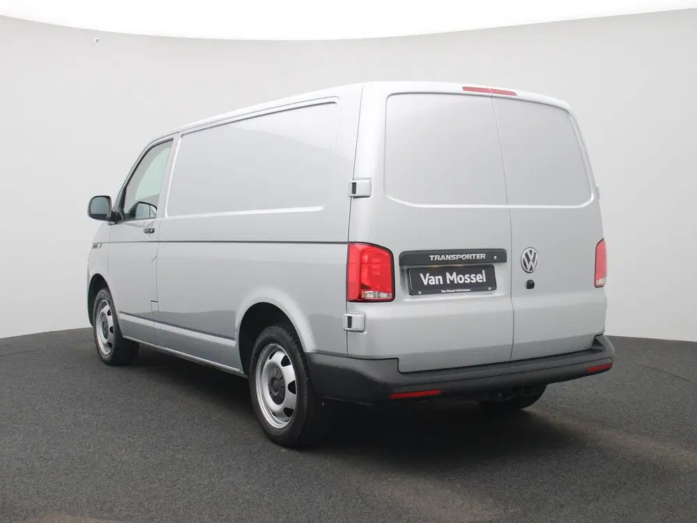 Volkswagen Transporter 2.0 TDI L1H1 150PK GVW 3.200KG uit 2022, foto 2