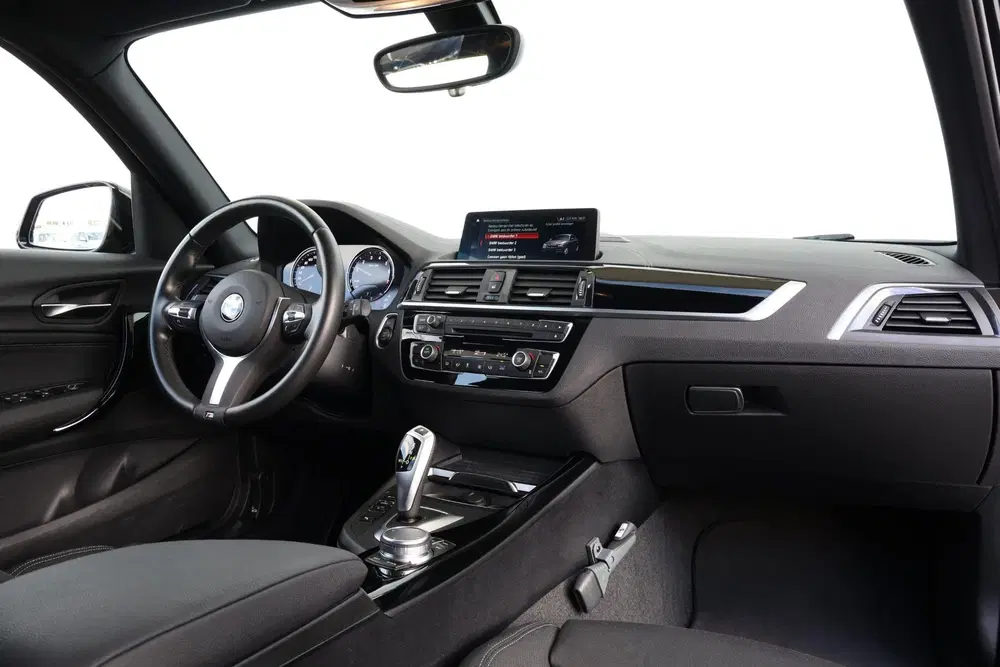 BMW 1-serie 118i Edition Sport Line Shadow Executive uit 2019, foto 10