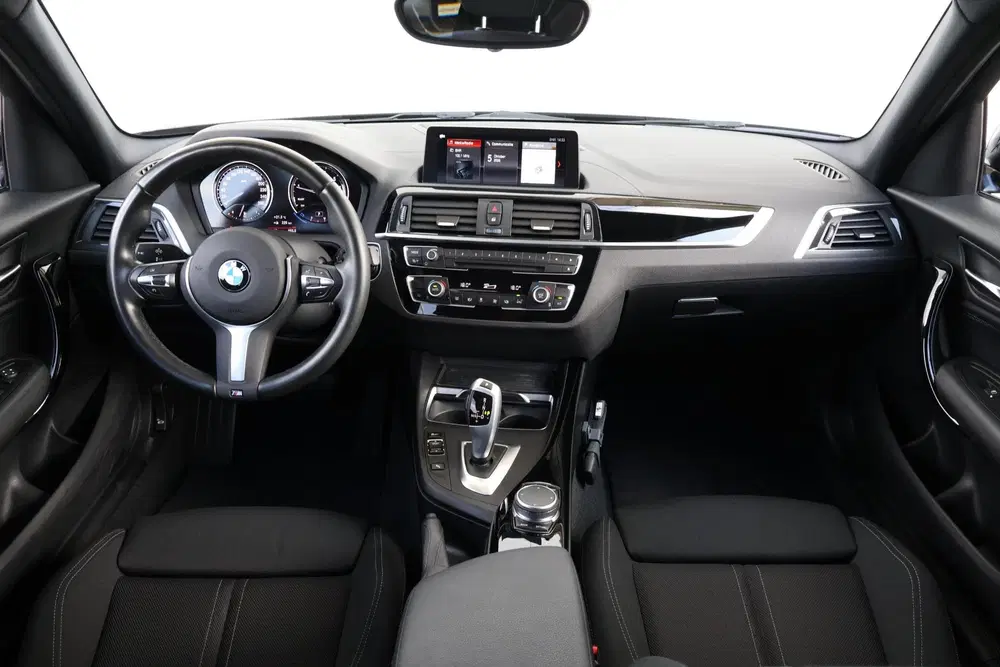 BMW 1-serie 118i Edition Sport Line Shadow Executive uit 2019, foto 12