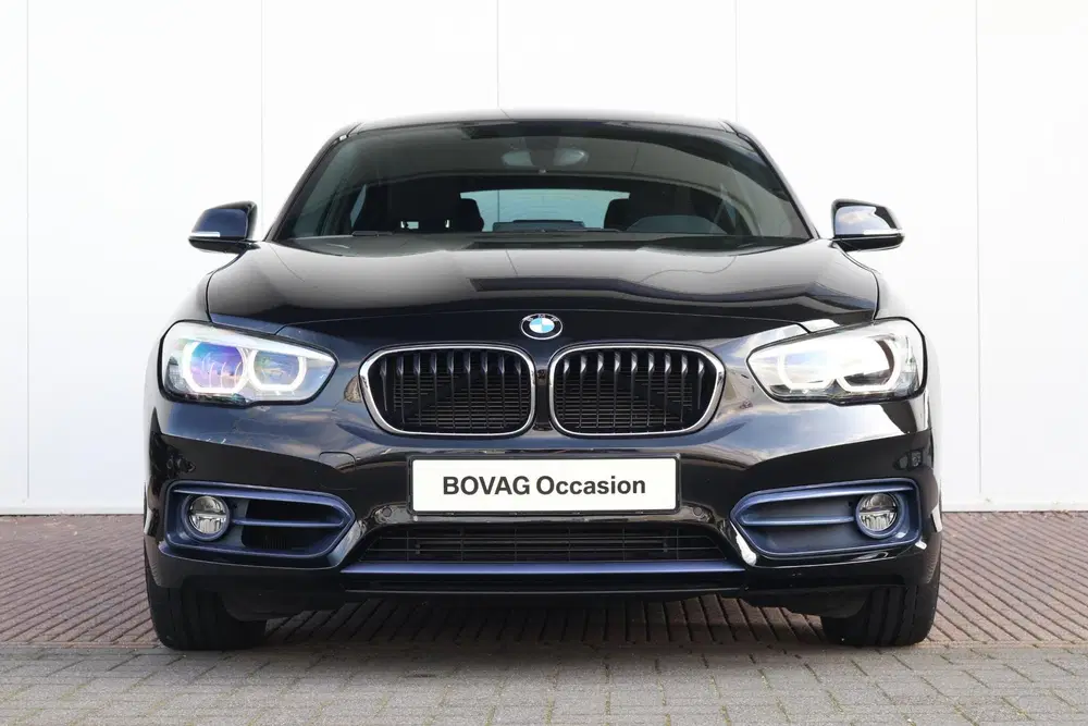 BMW 1-serie 118i Edition Sport Line Shadow Executive uit 2019, foto 2
