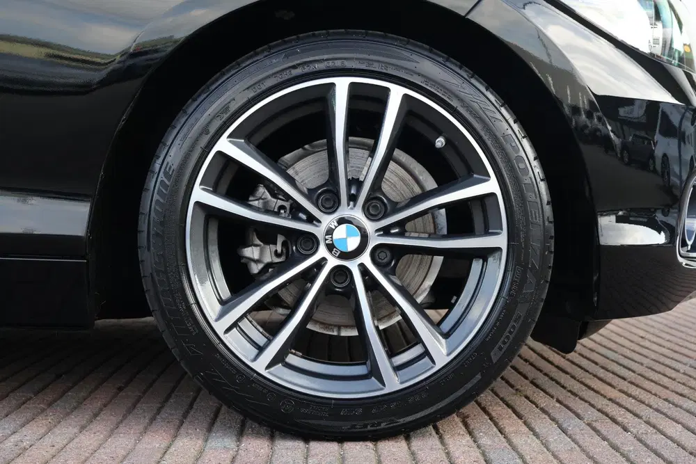 BMW 1-serie 118i Edition Sport Line Shadow Executive uit 2019, foto 6