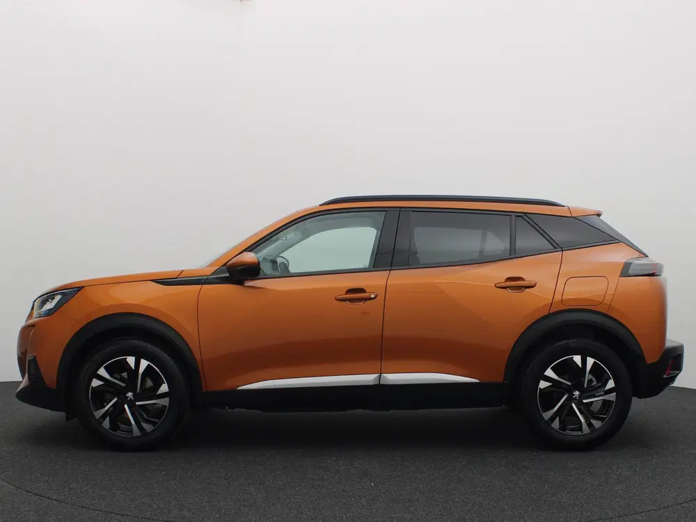 Peugeot 2008 1.2 PureTech Allure AUTOMAAT uit 2021, foto 2