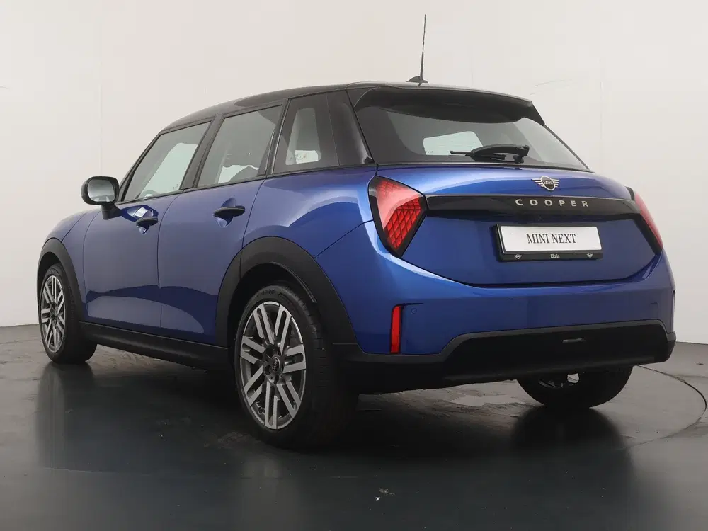 Mini Cooper C Cooper C Classic trim uit 2025, foto 11