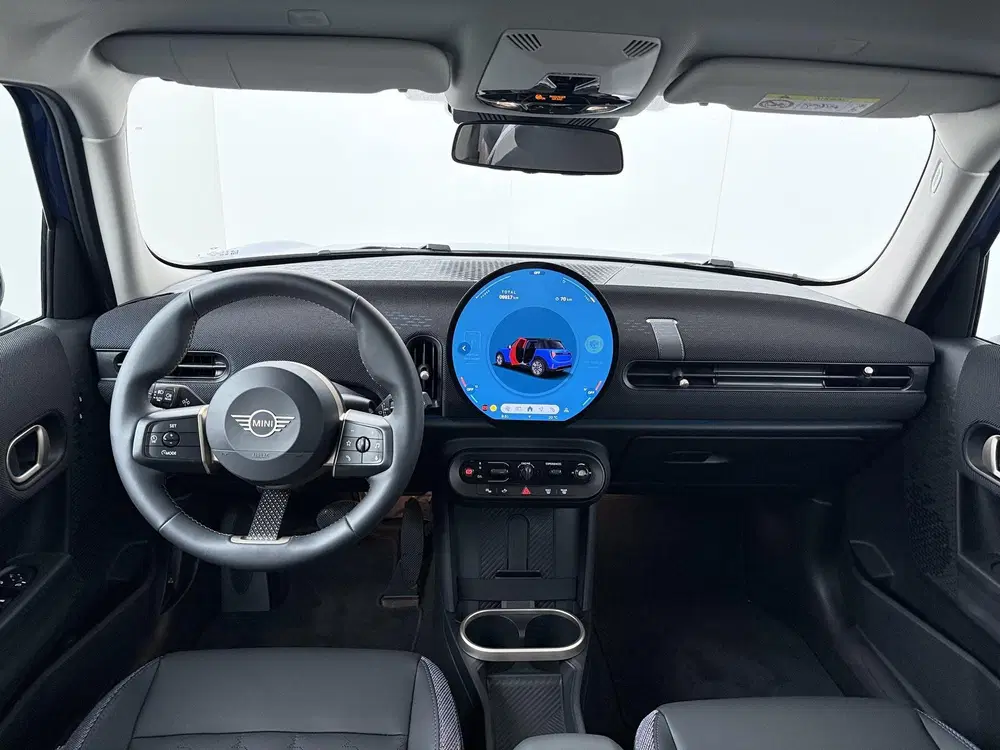 Mini Cooper C Cooper C Classic trim uit 2025, foto 5