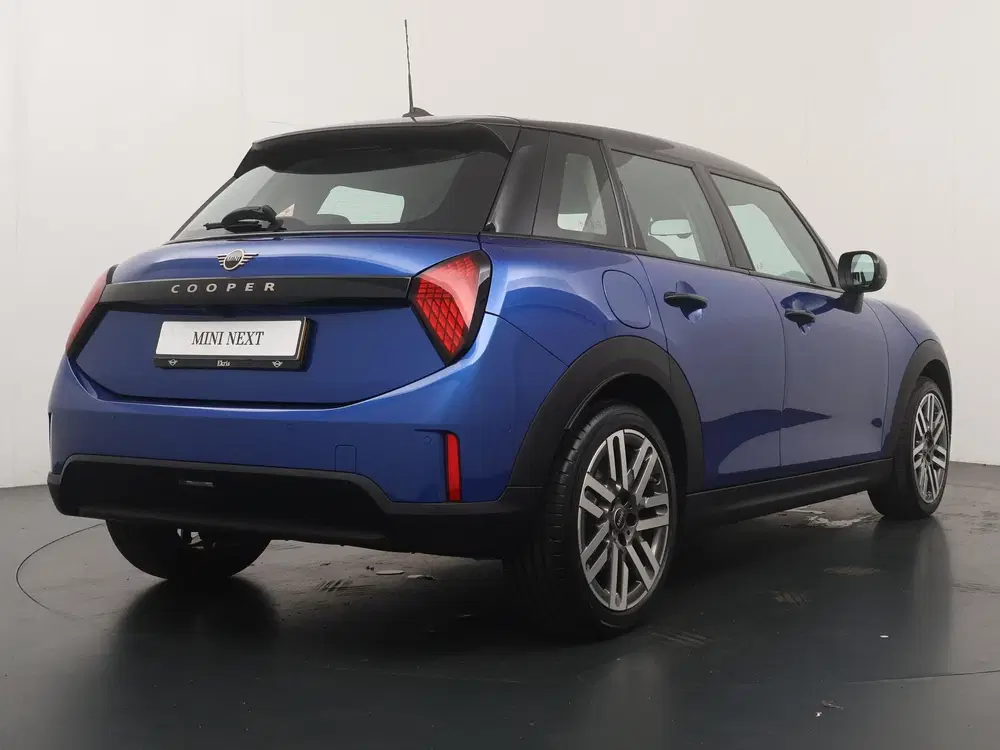 Mini Cooper C Cooper C Classic trim uit 2025, foto 9