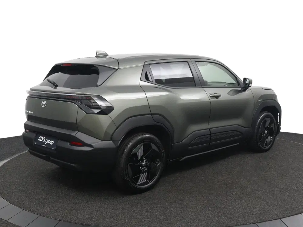 Toyota Urban Cruiser Dynamic 61 kWh uit 2026, foto 2