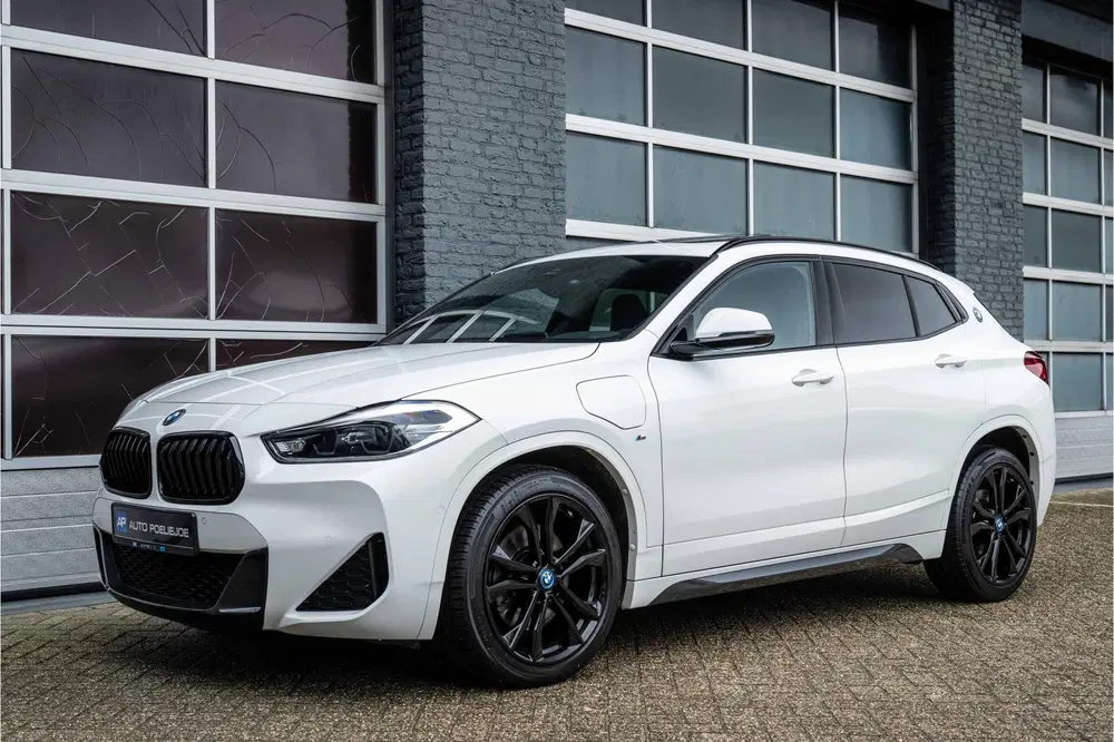 BMW X2 xDrive25e High Executive M sport uit 2023, foto 4
