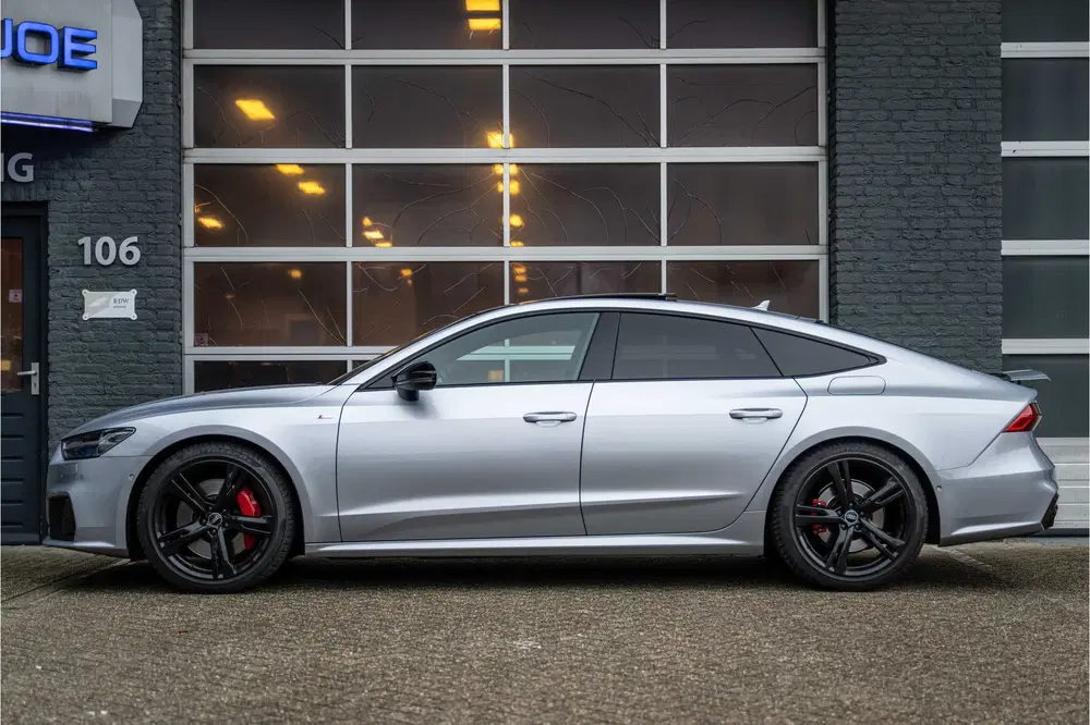 Audi A7 55 TFSI e quattro Pro Line S Competition R uit 2021, foto 2