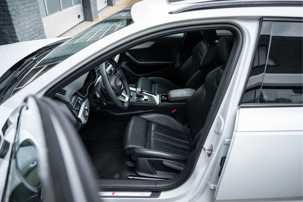 Audi A4 45 TFSI Sport.S line uit 2019, foto 12