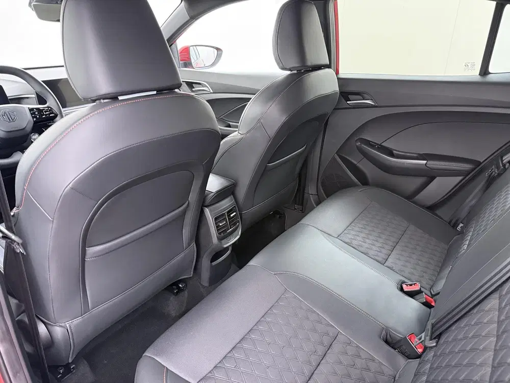 MG MG3 1.5 Hybrid+ Luxury Stoelverwarming uit 2025, foto 15