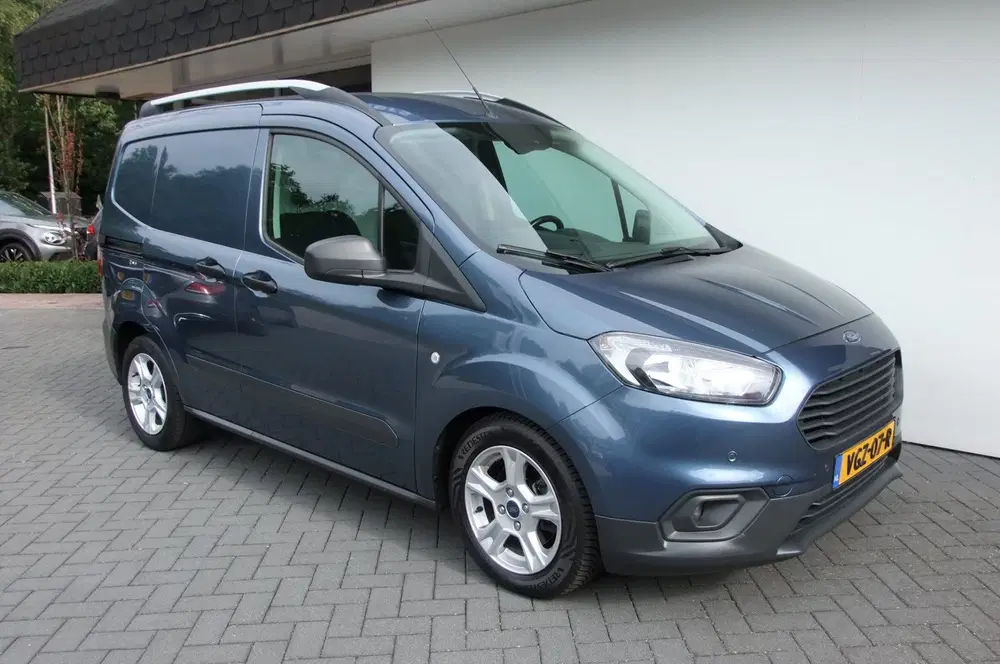 Ford Transit Courier 1.5 TDCI Trend uit 2020, foto 11