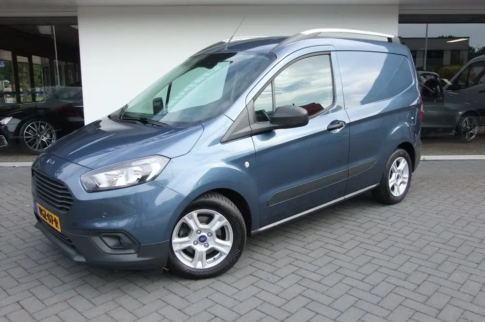 Ford Transit Courier 1.5 TDCI Trend uit 2020, foto 2