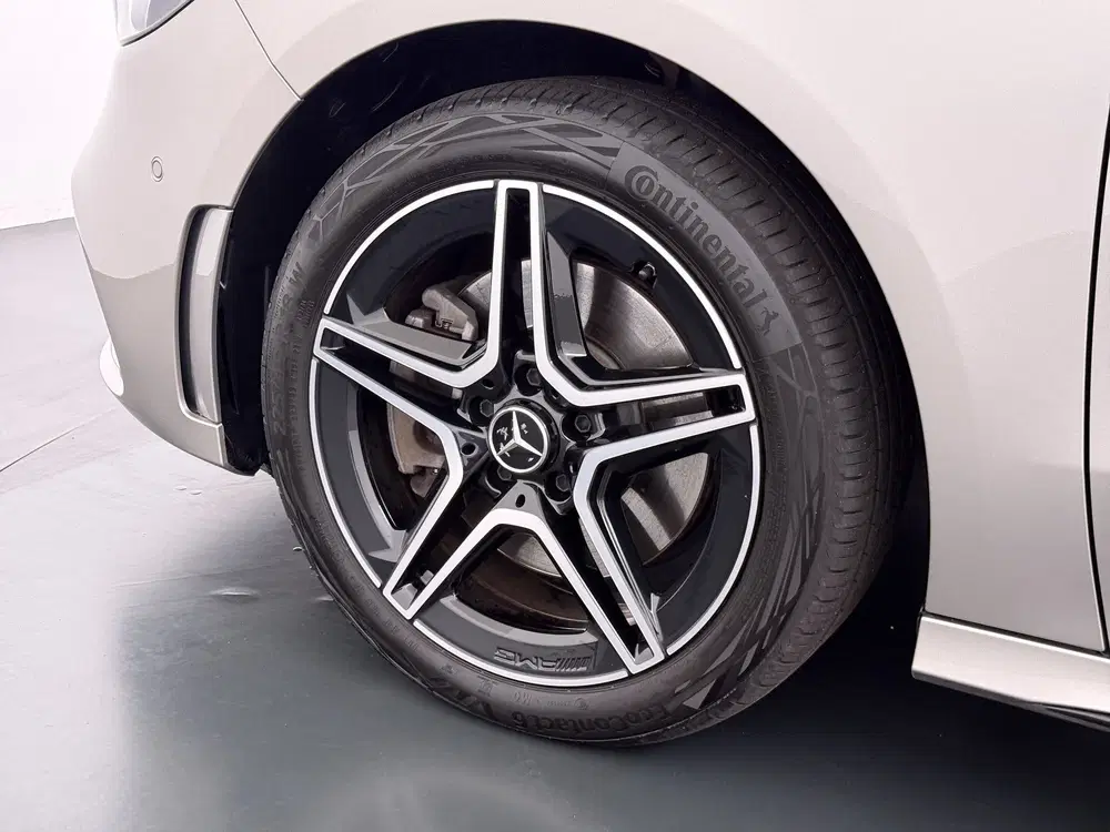 Mercedes-Benz B-Klasse 250e AMG uit 2020, foto 9