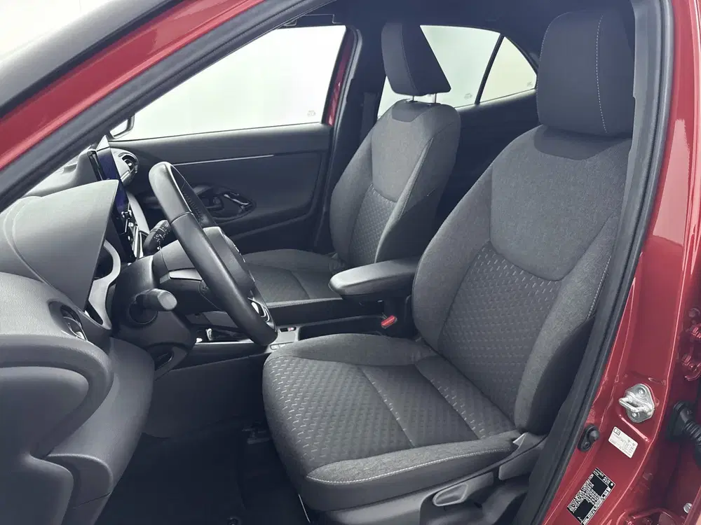 Toyota Yaris Cross 1.5 Hybrid 130 Dynamic uit 2024, foto 15