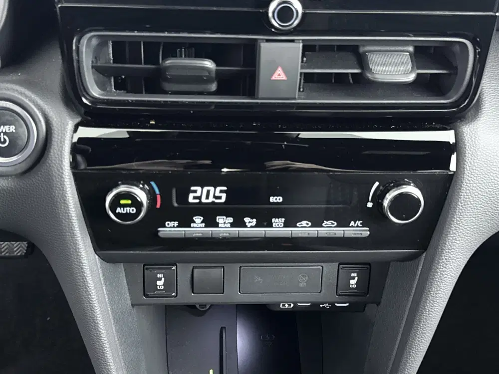 Toyota Yaris Cross 1.5 Hybrid 130 Dynamic uit 2024, foto 9