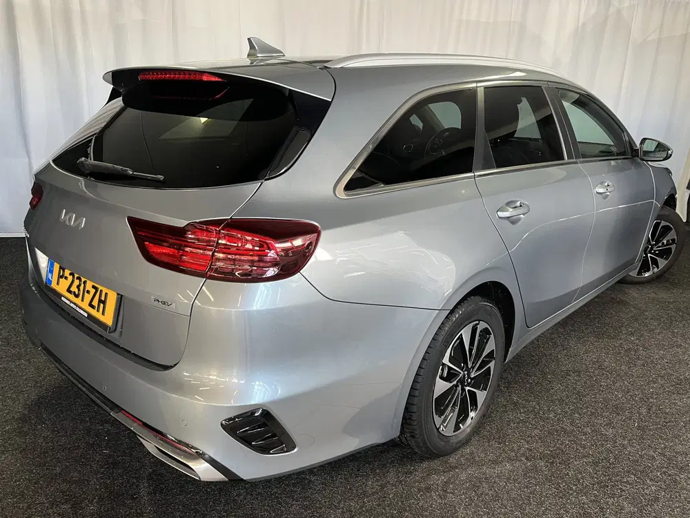 Kia Ceed 1.6 GDI PHEV PLUG-IN DynamicPlusLine 1E uit 2022, foto 3