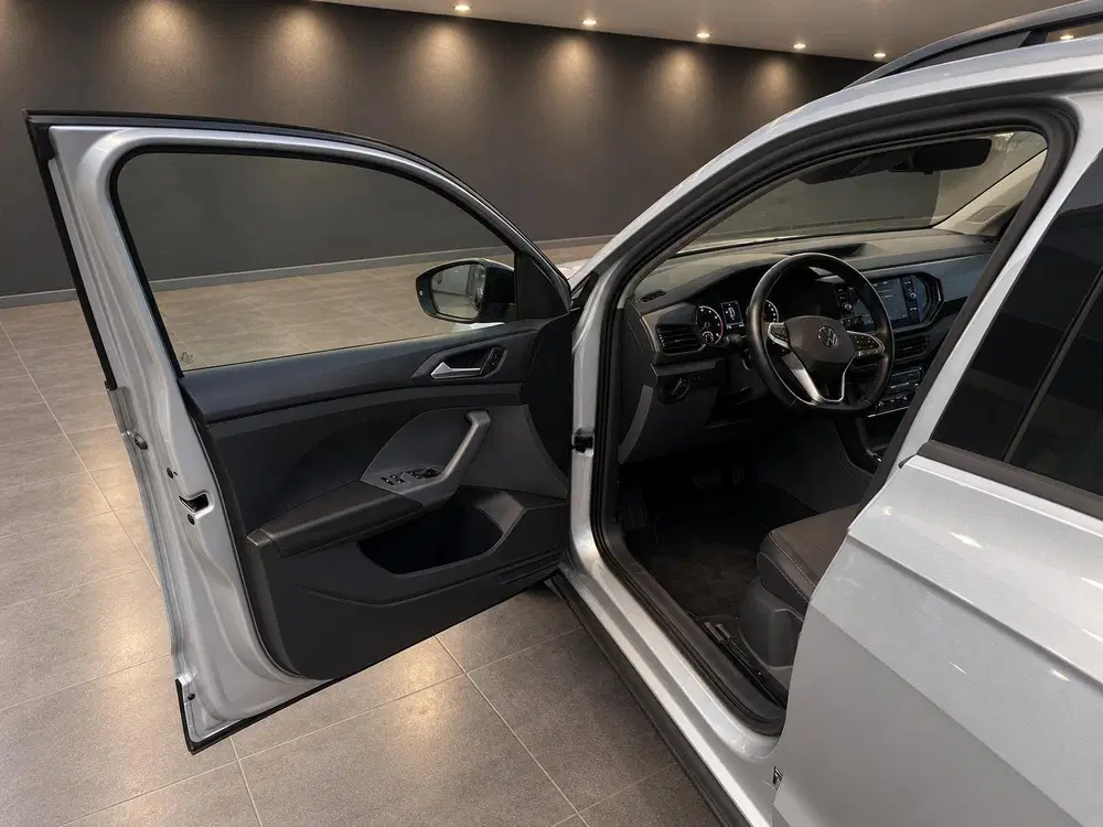 Volkswagen T-Cross 1.0 TSI Style Business R uit 2020, foto 10