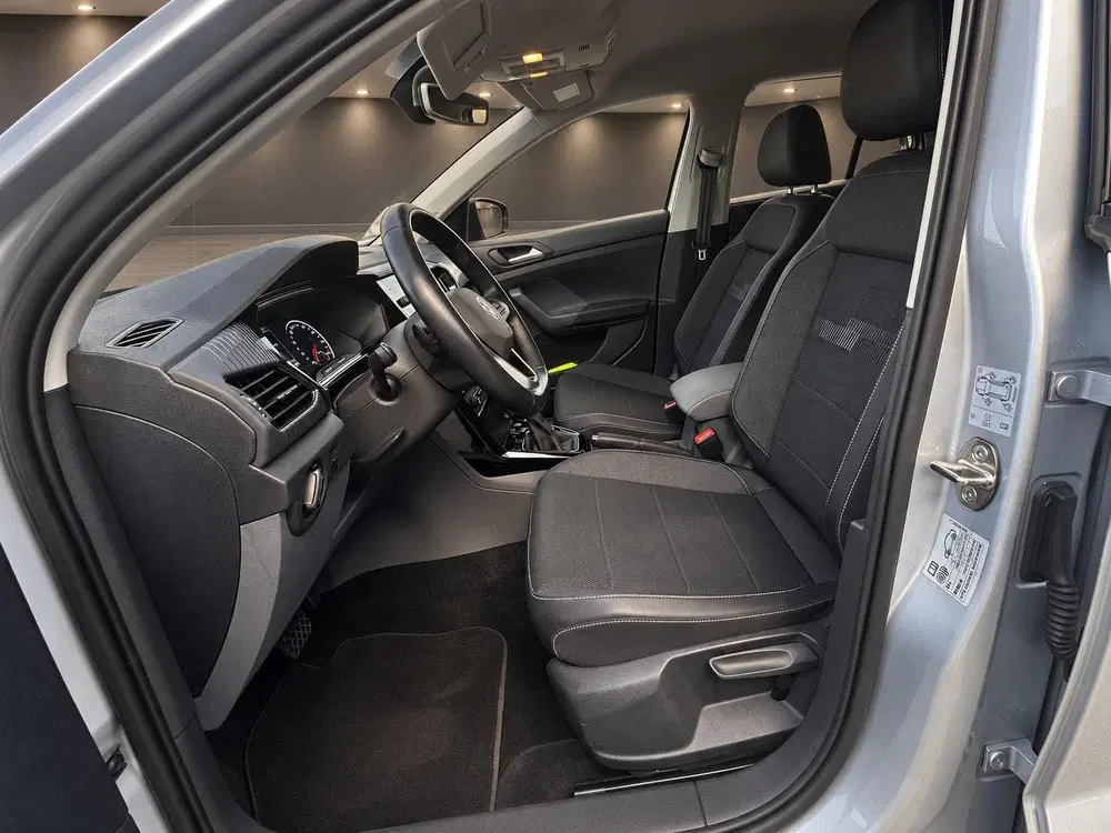 Volkswagen T-Cross 1.0 TSI Style Business R uit 2020, foto 11