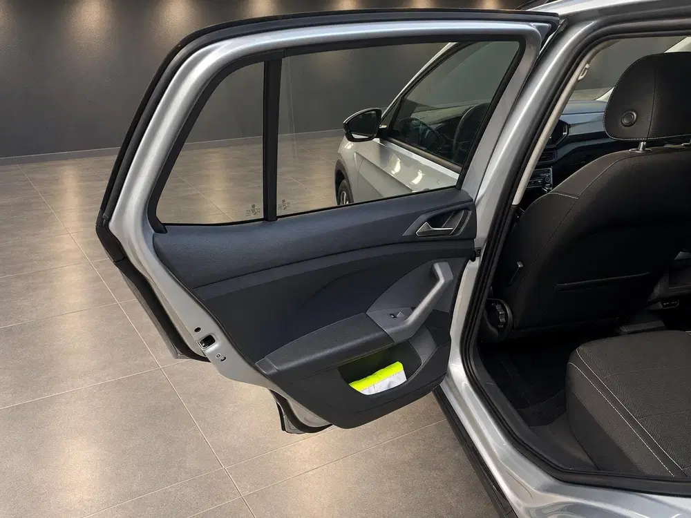 Volkswagen T-Cross 1.0 TSI Style Business R uit 2020, foto 12