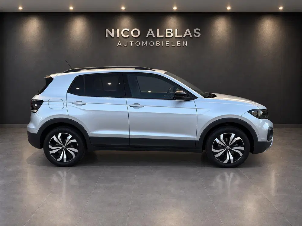 Volkswagen T-Cross 1.0 TSI Style Business R uit 2020, foto 2