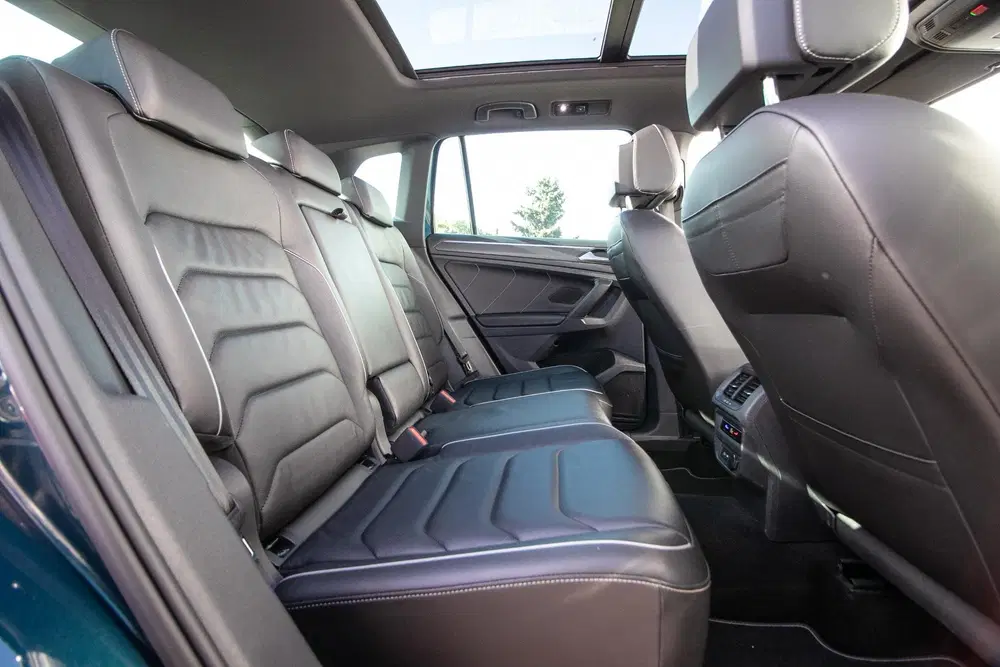 Volkswagen Tiguan 1.4 TSI eHybrid R-Line Business+ uit 2023, foto 11