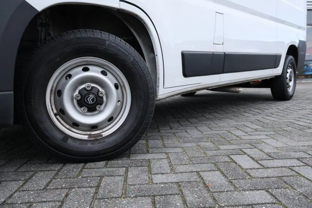 Citroën Jumper Citroen JUMPER L2H2 BlueHDI 140pk uit 2024, foto 6