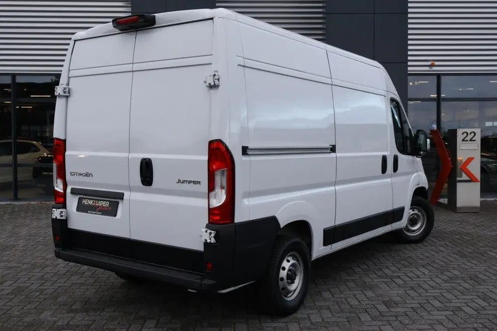 Citroën Jumper Citroen JUMPER L2H2 BlueHDI 140pk uit 2024, foto 9