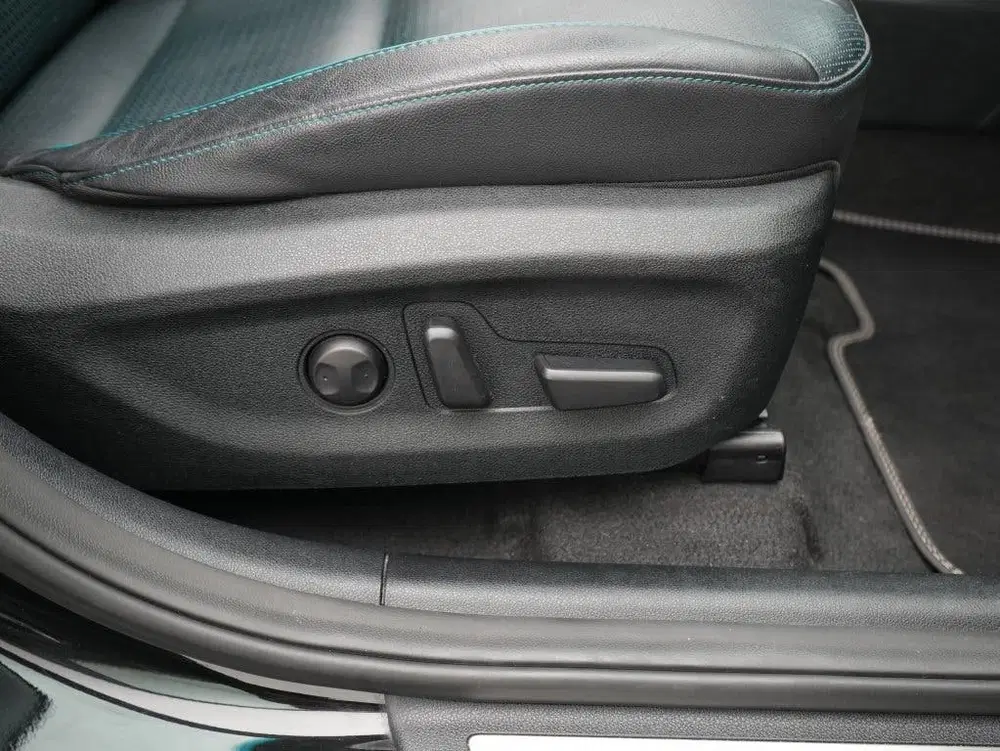 Kia Niro ExecutiveLine 64 kWh uit 2022, foto 12