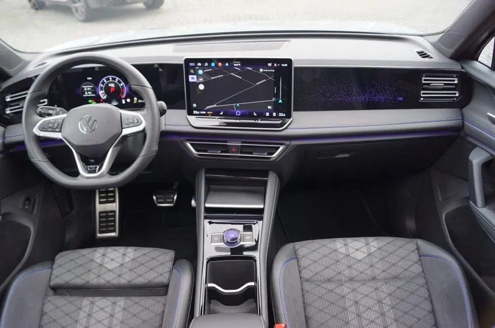 Volkswagen Tiguan 1.5 eTSI DSG R-Line Black st 150pk uit 2025, foto 4