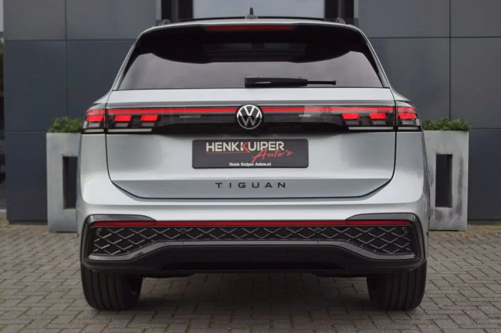 Volkswagen Tiguan 1.5 eTSI DSG R-Line Black st 150pk uit 2025, foto 8