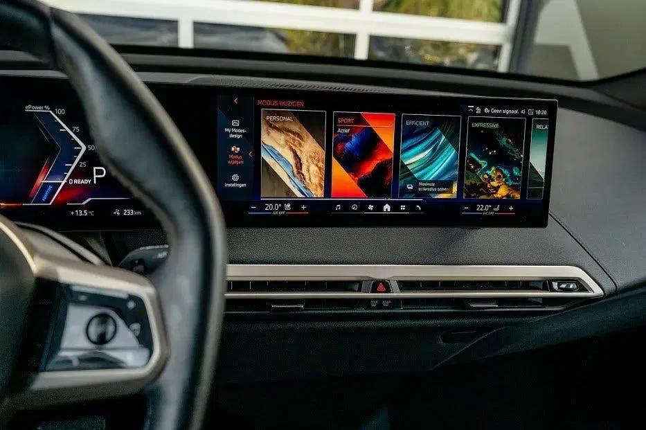 BMW iX xDrive40 Sportpakket uit 2023, foto 6