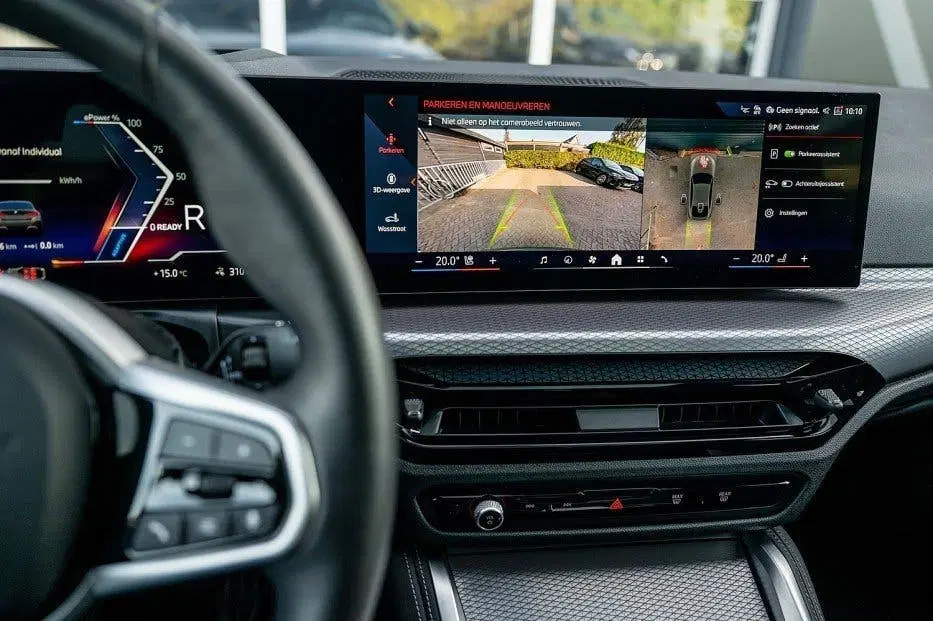 BMW i4 xDrive40 M Sport Pro uit 2025, foto 4