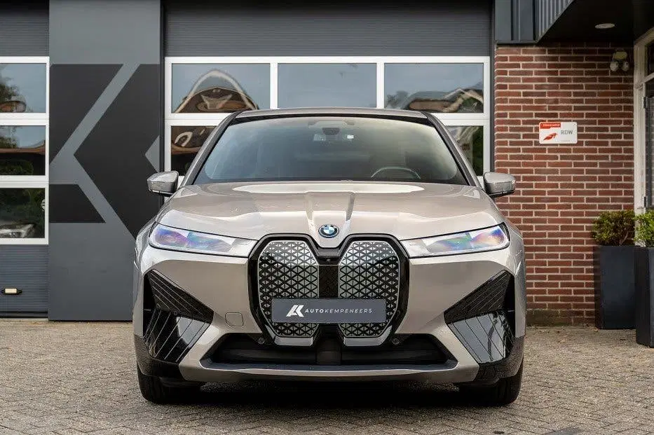 BMW iX xDrive40 Sportpakket uit 2023, foto 12