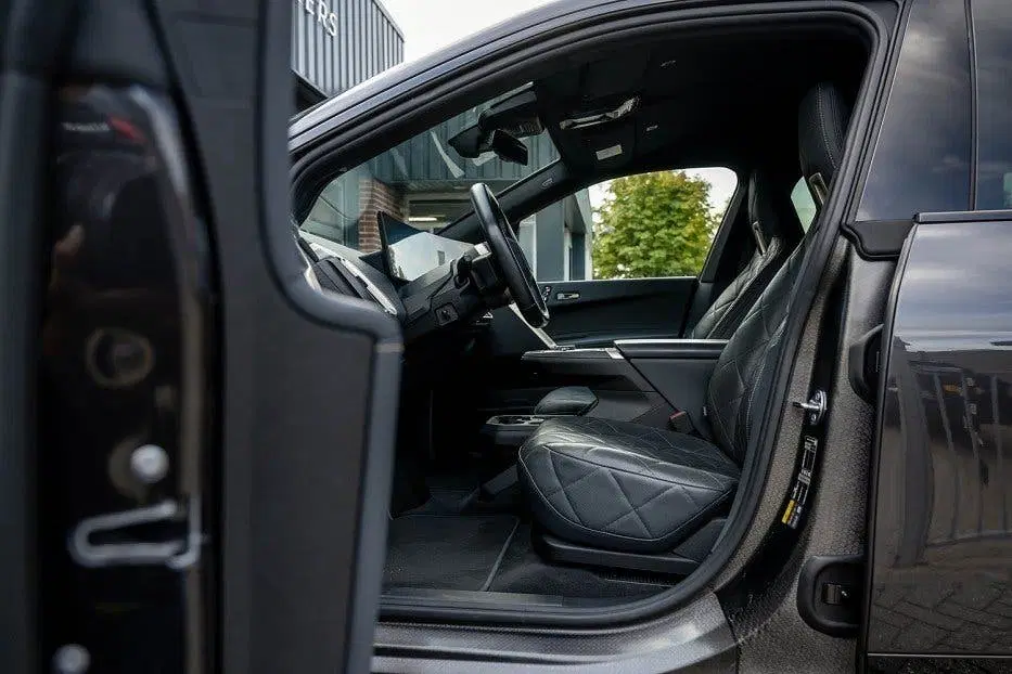 BMW iX xDrive40 Sportpakket uit 2023, foto 13