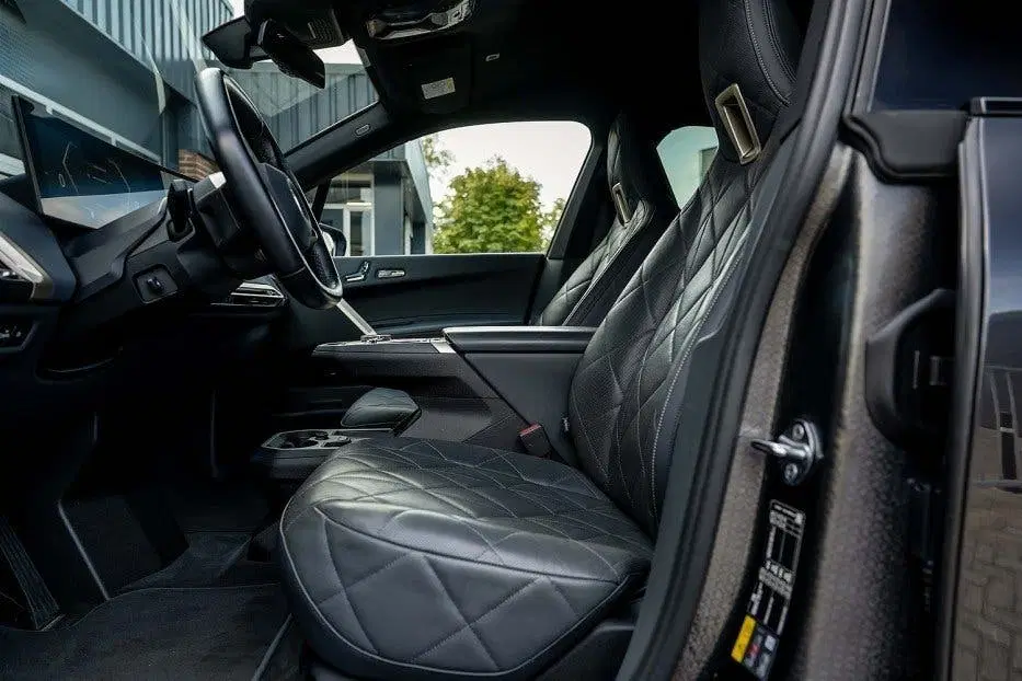 BMW iX xDrive40 Sportpakket uit 2023, foto 14