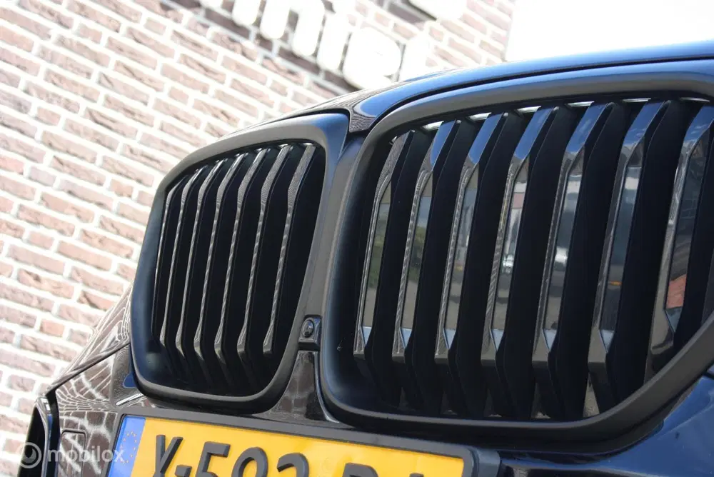 BMW X5 xDrive50e uit 2024, foto 10