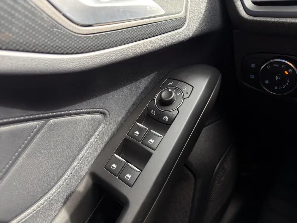 Ford Focus 1.0 EcoBoost Hybrid ST Line X uit 2022, foto 7