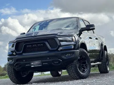 Dodge RAM REBEL 5.7L V8 WIDEBODY uit 2021