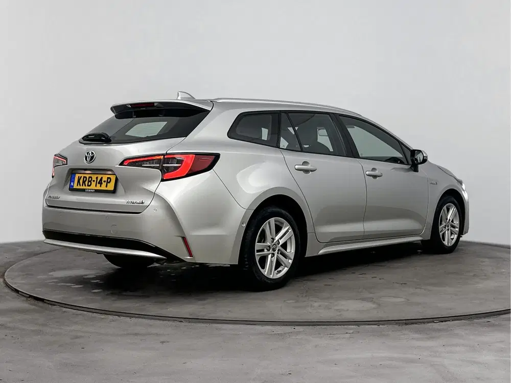 Toyota Corolla 1.8 Hybrid Business uit 2020, foto 2